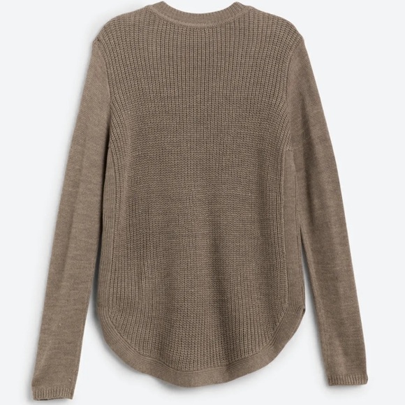 V Neck Sweater - Picture 3 of 7